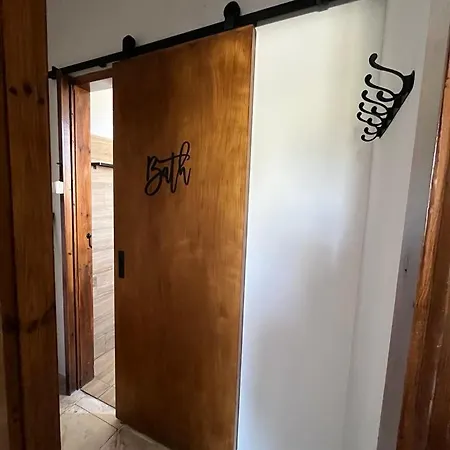 Inn Lamar Órmos Prínou